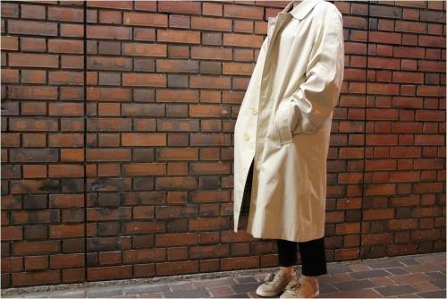 ステンカラーコートのメンズ