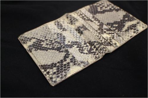 財布の古着買取　多摩センター店