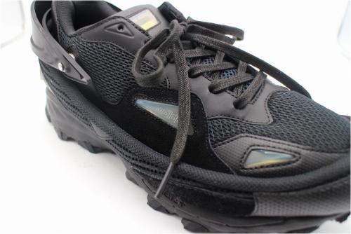 adidas×RAF SIMONSのアディダス×ラフシモンズ