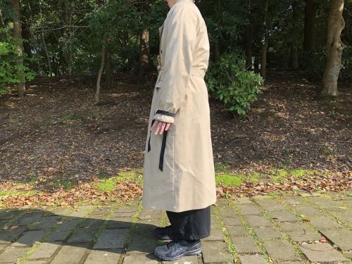 サンシーのトレンチコート