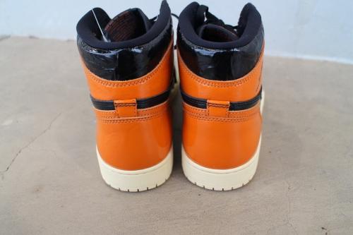 ナイキのAIR JORDAN 1 RETRO HIGH OG