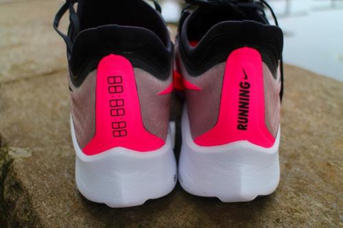 ナイキのスニーカー