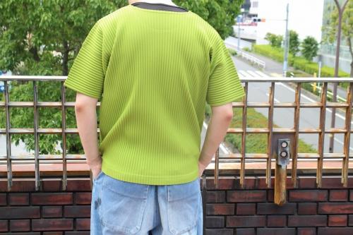 オム プリッセ イッセイ ミヤケのpleats T-shirt short sleeves pullover shirt
