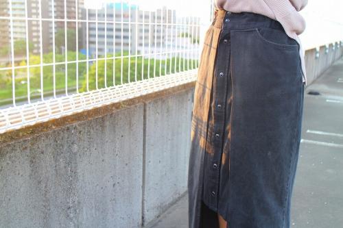 ナナナナサーカのスカート