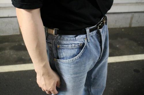 デニムパンツのメンズ