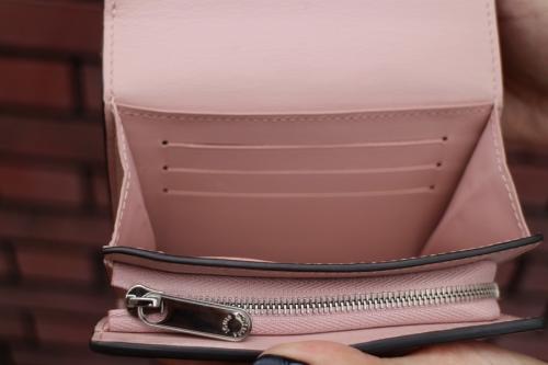 折り財布のレディース