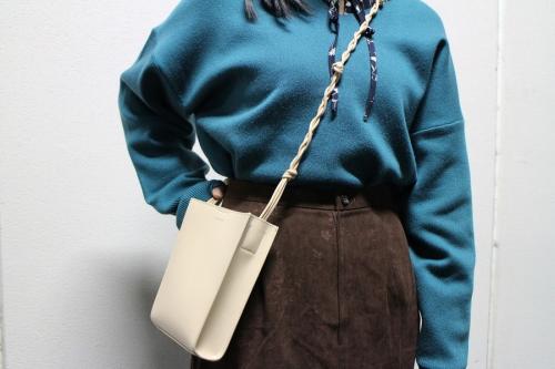 レザーバッグのレディース