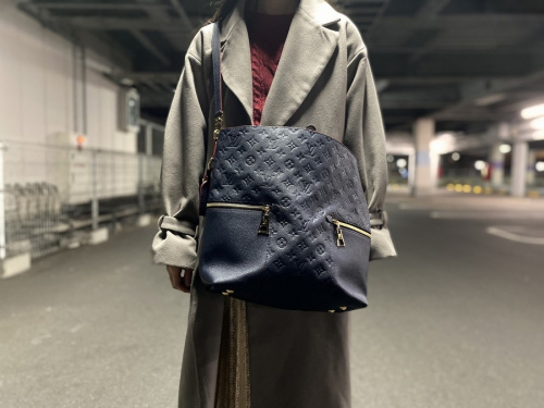 ラグジュアリーブランドのLOUIS VUITTON 　