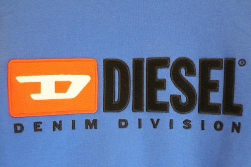 ディビジョンロゴスウェットのメンズ