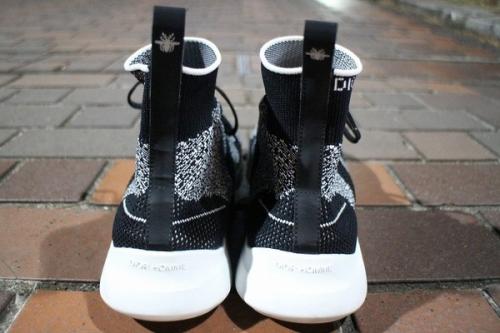 イブサンローランのスニーカー