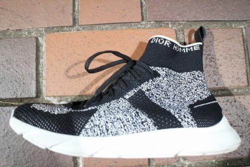 スニーカーのメンズ