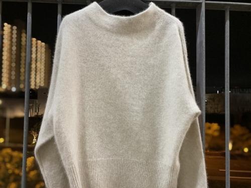 グリーンレーベルリラクシングのニット