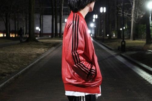 アディダスのO34738