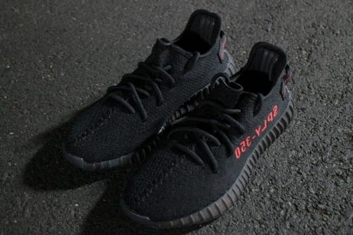 adidasのアディダス