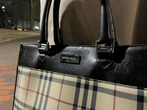 インポートブランドのBURBERRY