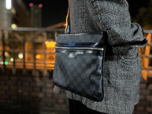 ルイ ヴィトン　のショルダーバッグ