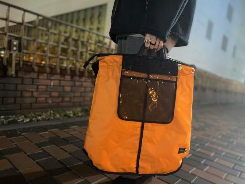 ポーター×エス エス ズィーのヘルメットバッグ