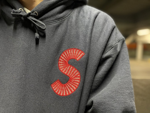 ストリートブランドのSUPREME