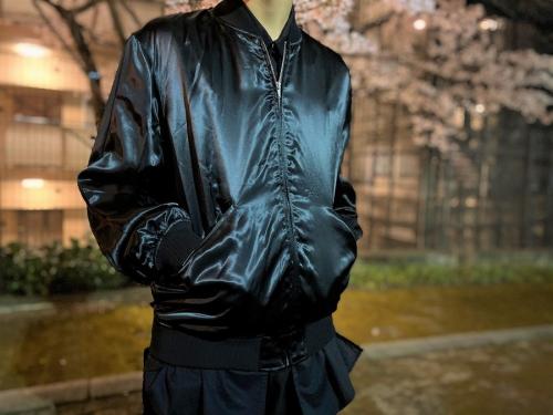 ｼﾞｨﾋｽﾃﾘｯｸﾄﾘﾌﾟﾙｴｯｸｽのLIPS&TONGUEアップリケスーベニアジャケット