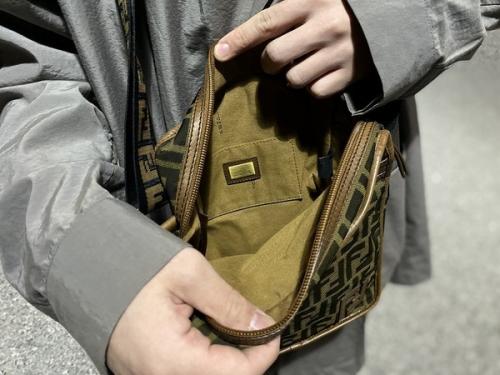 ショルダーバッグのズッカ柄