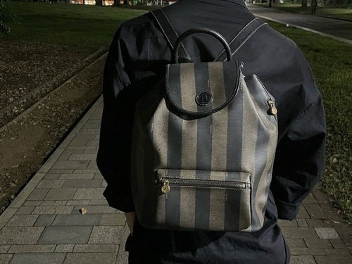 ヴィンテージアイテムのFENDI