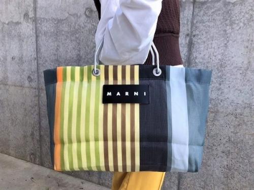 SHMH0012A0TN296STN60のMARNI FLOWER CAFE