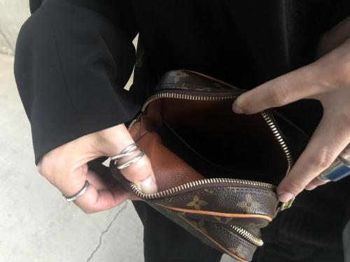 アマゾンショルダーバッグのM45236