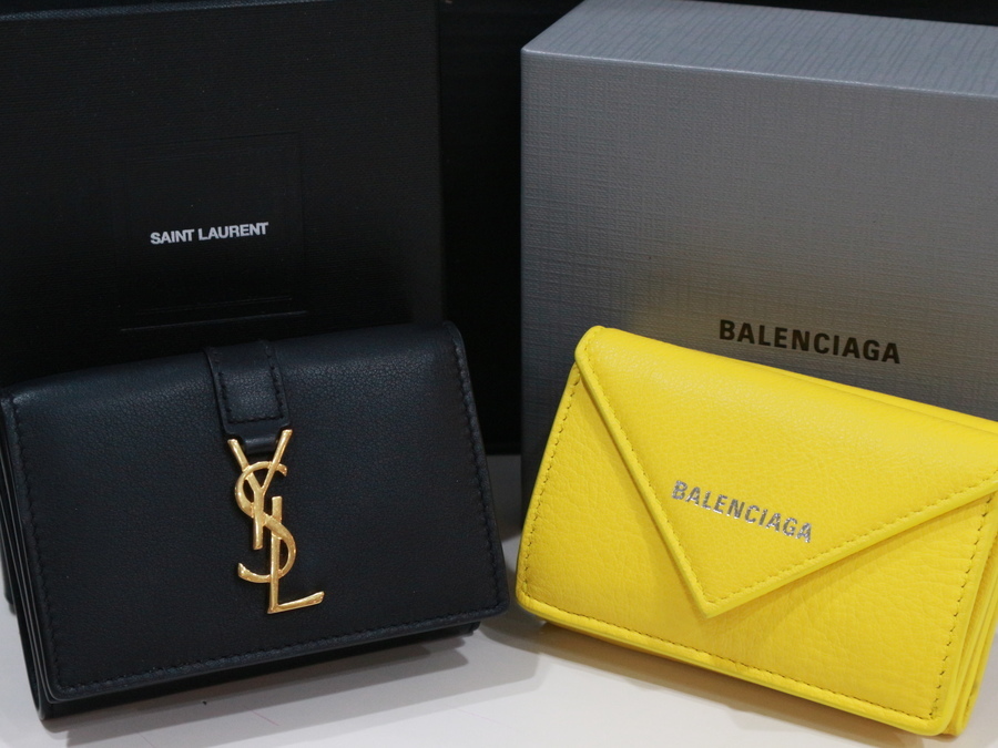 お洒落なミニマリスト必須品！【BALENCIAGAetc..】コンパクト