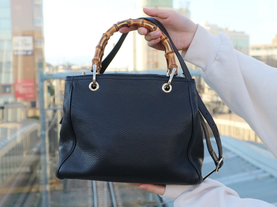 gucci バンブーバッグ レザー バンブーが女性らしさを際立てる【GUCCI／グッチ】のマルチに