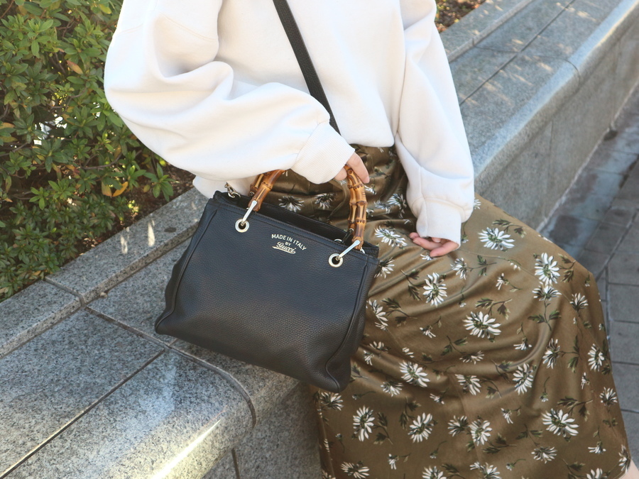 バンブーが女性らしさを際立てる【GUCCI／グッチ】のマルチに使える