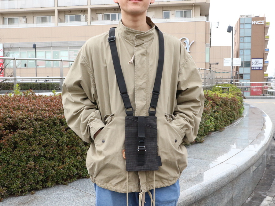 BackJack／バッグジャック】のアイキャッチーなチェストホルスター 
