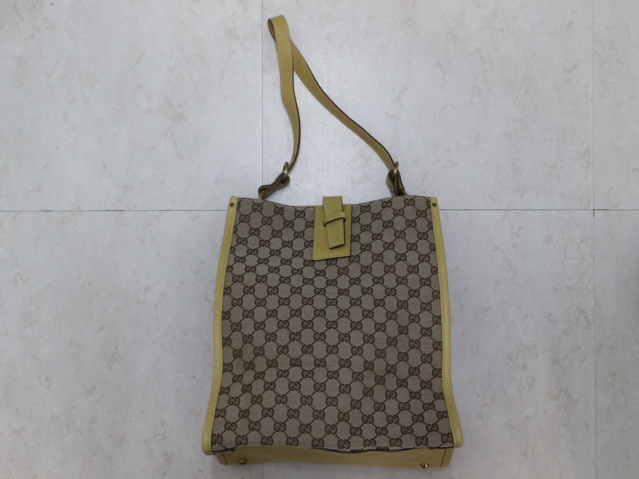 Gucci グッチ よりgg柄ワンショルダーバッグのご紹介 04 28発行