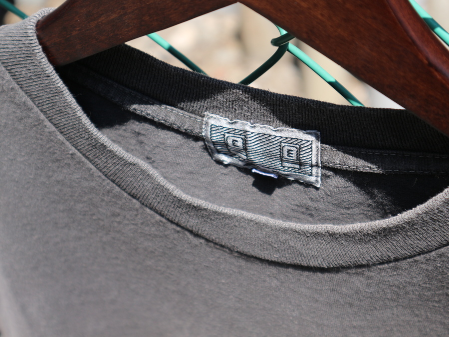 ⭐️即完売⭐️25AW/cavempt/c.e/オーバーダイウォッシュ加工TEE C.E／シーイー】よりオーバーダイウォッシュ加工ロゴ刺繍Tシャツ