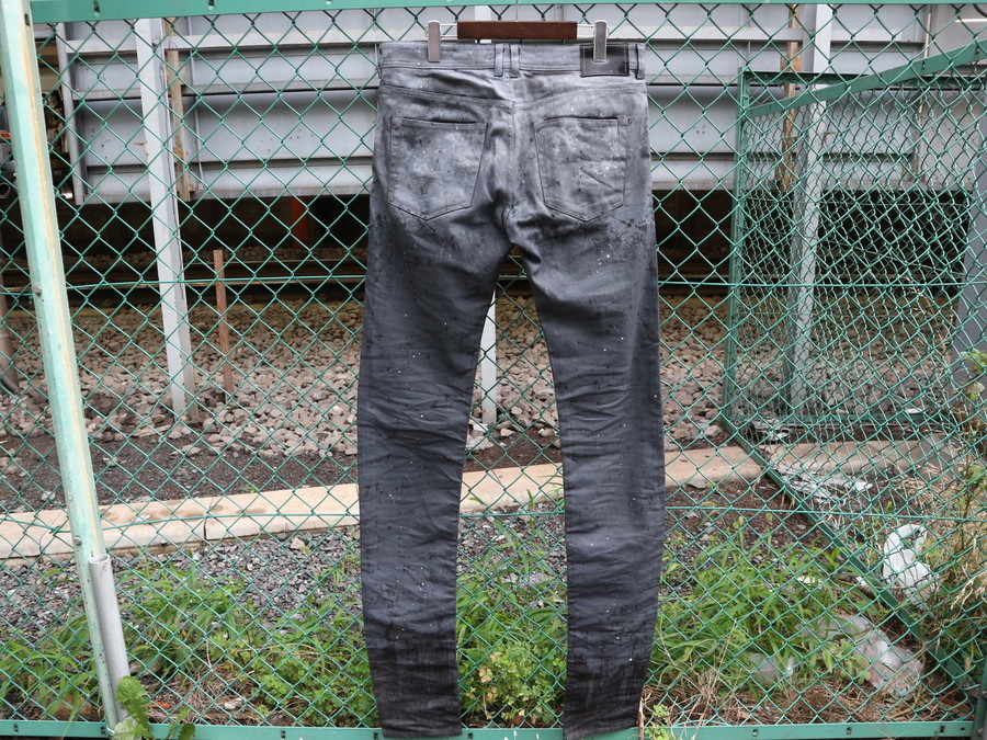 DIESEL BLACK GOLD／ディーゼルブラックゴールド】より スプラッシュ