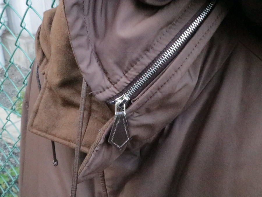 HERMES/エルメス】よりカシミヤリバーシブルダウンジャケットの HERMES/エルメス】よりカシミヤリバーシブルダウンジャケットの