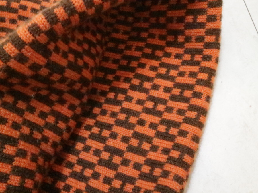 HERMES/エルメス】よりＨ織柄大判マフラー、ニット帽が入荷しました