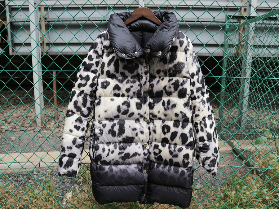 MONCLER/モンクレール】よりリバーシブルダウンコートのご紹介