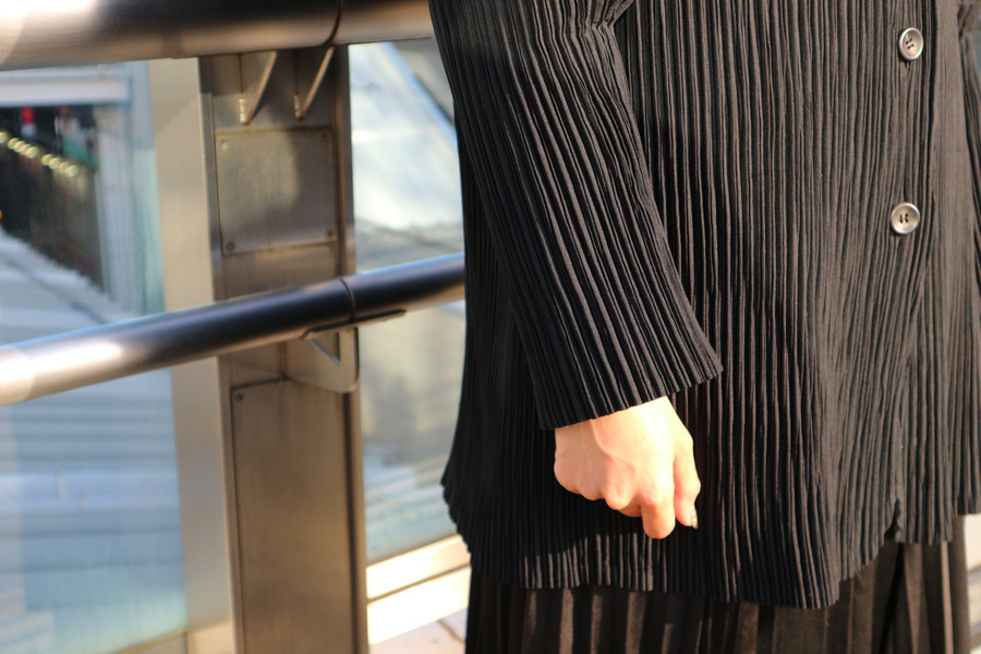 ISSEY MIYAKE/イッセイミヤケ】よりプリーツジャケットをお買取り致し