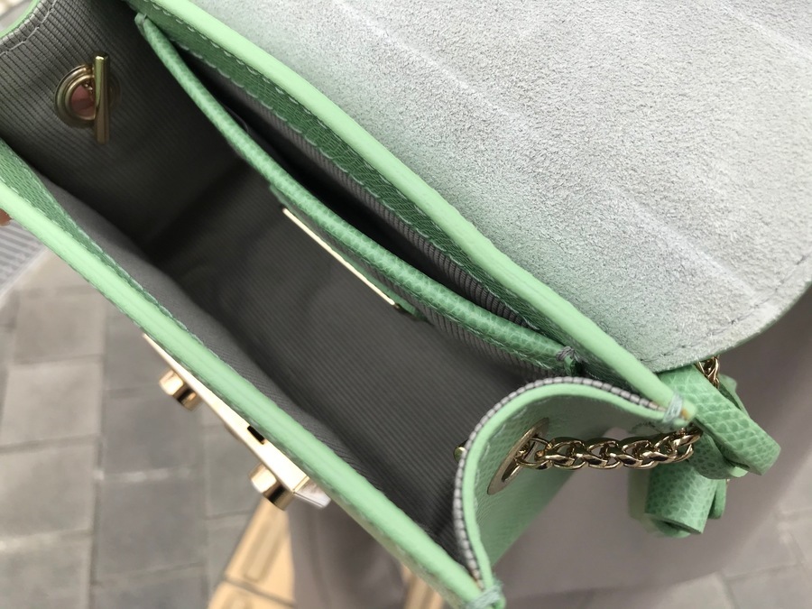 FURLA/フルラ】よりメトロポリスショルダーバッグをお買取り致しました