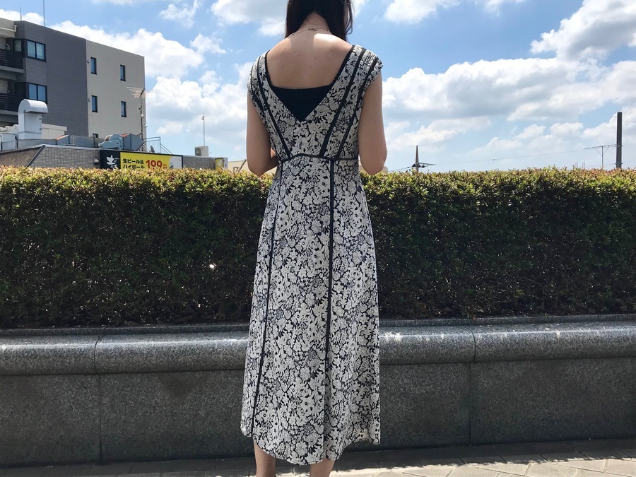 Her lip to Lace Trimmed Floral Dress - ロングワンピース