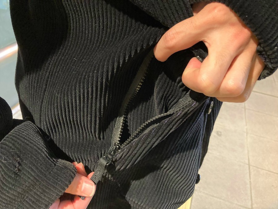 買取強化インポートブランド【STONE ISLAND/ストーンアイランド】より