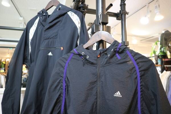 最上の品質な これからの季節にちょうどいい！adidas by kolorのアノラックと ジャケット・アウター