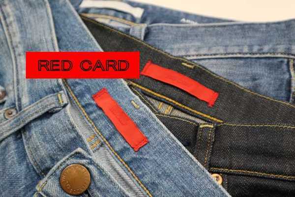 「RED CARDのレッドカード 」