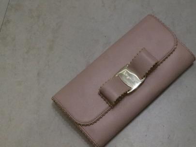 「ラグジュアリーブランドのSalvatore Ferragamo 」