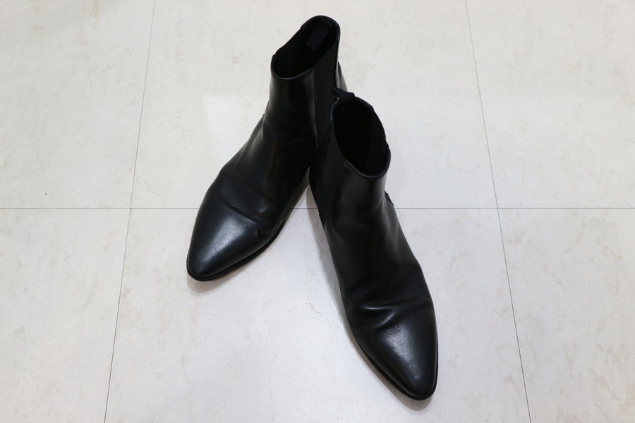 CELINE /セリーヌ】よりチェルシーブーツをお買取り致しました
