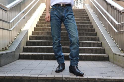 DIOR HOMME 黒デニム スリムフィット ダメージ加工　コーティング加工 DIOR HOMME 黒デニム スリムフィット ダメージ加工コーティング加工