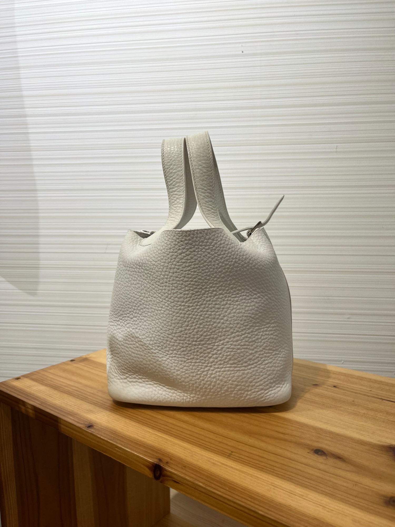 レア！エルメス◆パピヨットシリーズ◆プレート◆タグ付き未使用 HERMES/エルメス】よりピコタンPM-ハンドバッグが入荷しました