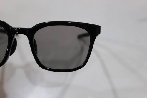 メンズのサングラス