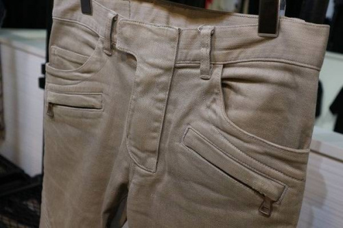 バイカーデニムの大泉学園店