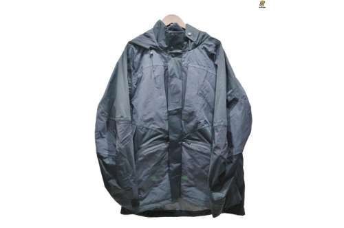 White Mountaineeringのホワイトマウンテニアリング